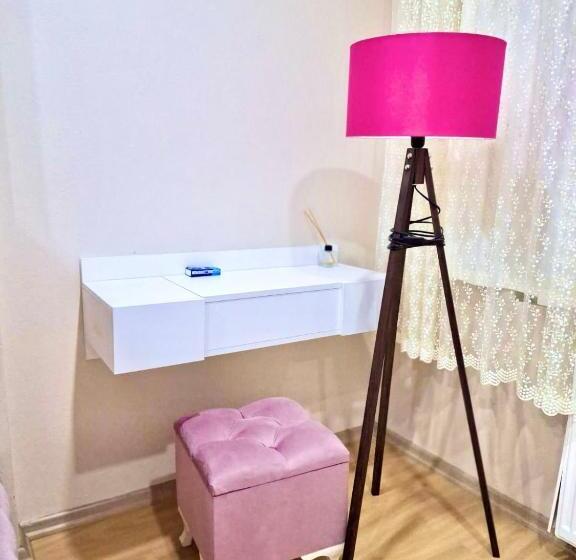 Номер Deluxe Одноместный, Barbie Room   Girls Only