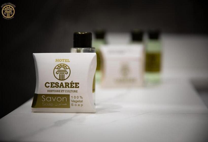 سوییت سوپریور, Hôtel Césarée