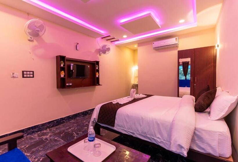 اتاق لوکس, Auro Beach Resort
