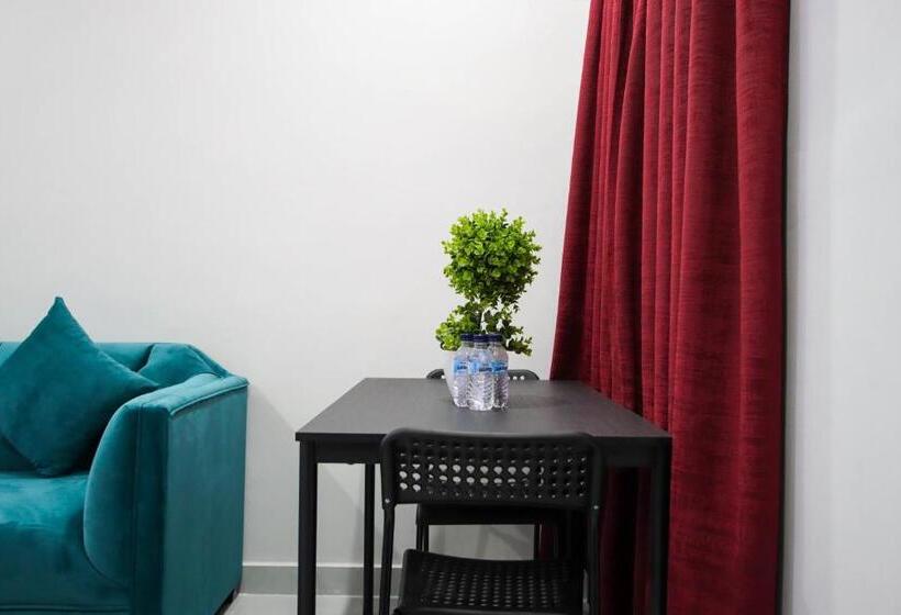 Апартаменты Deluxe 3 Спальни, Star Night Apartments