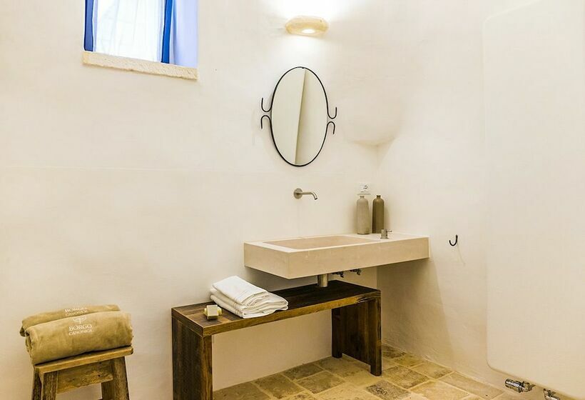 اتاق سوپریور, Borgo Canonica
