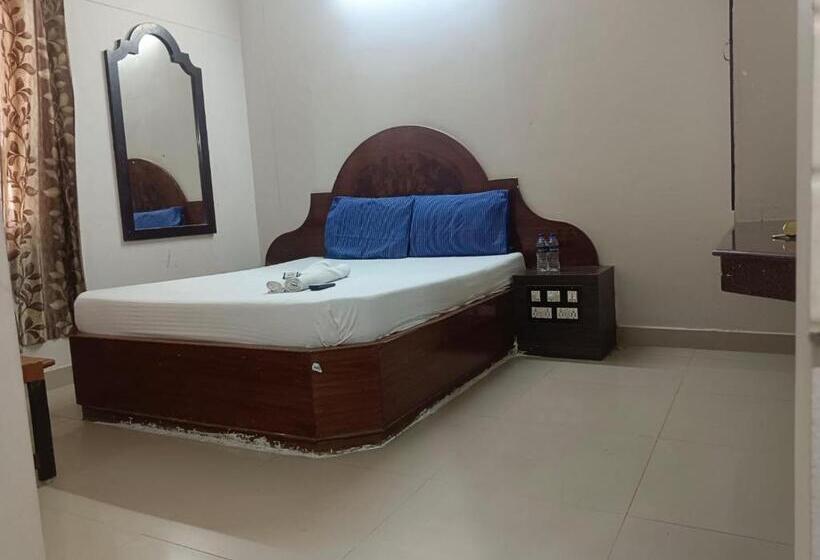 标准间, Sree Balaji Hotel   Lodge