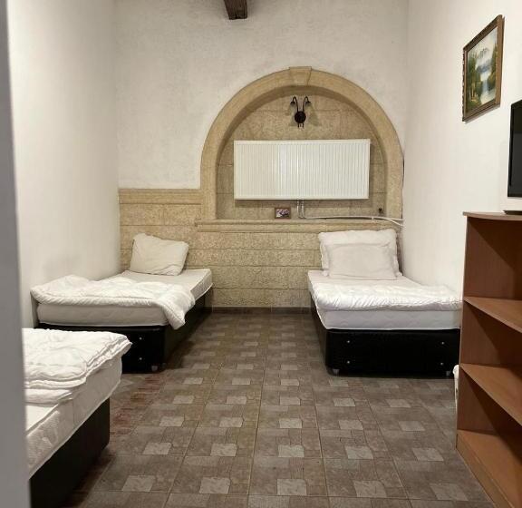 スタンダードトリプルルーム, London Hostel
