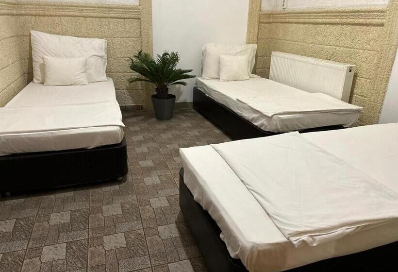 浴室共有ファミリールーム, London Hostel