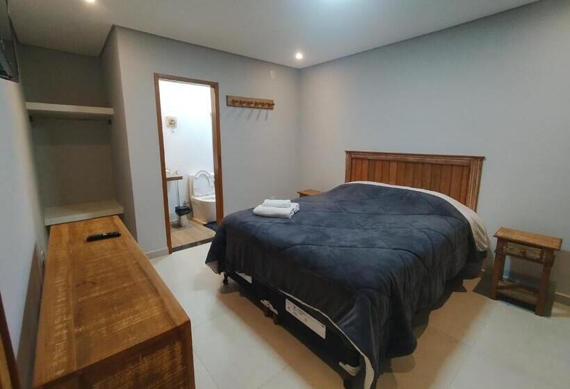 Quarto Estandar, Pouso Vista Alegre