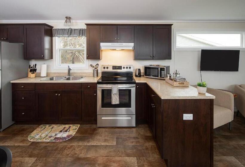 Дом 2 Спальни, Fossil Farms Oceanside Retreat
