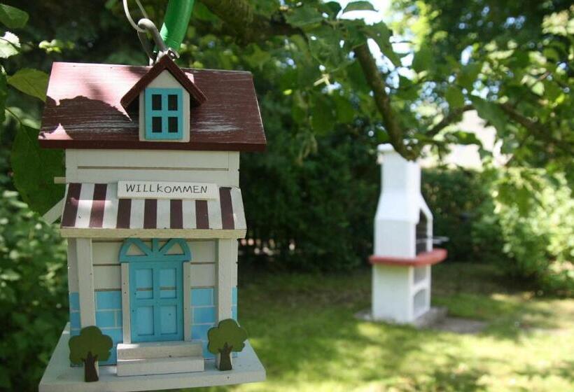 Дом 2 Спальни, Reetdach Ferienhaus Nahe Ostseebad Kühlungsborn