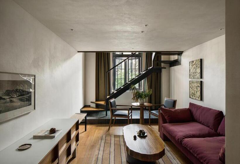 اتاق خانوادگی, Vintage Attic Hotel Of Chongqing