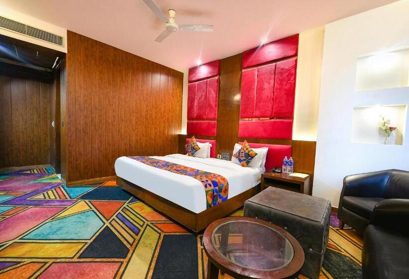 Номер Deluxe, Fabhotel Billion Inn