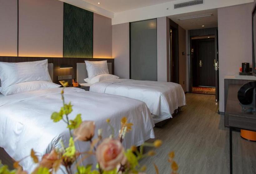 Номер Стандарт Вид на Озеро, Hantang Hotel Haikou Business College Sun Moon Plaza Duty Free Shop