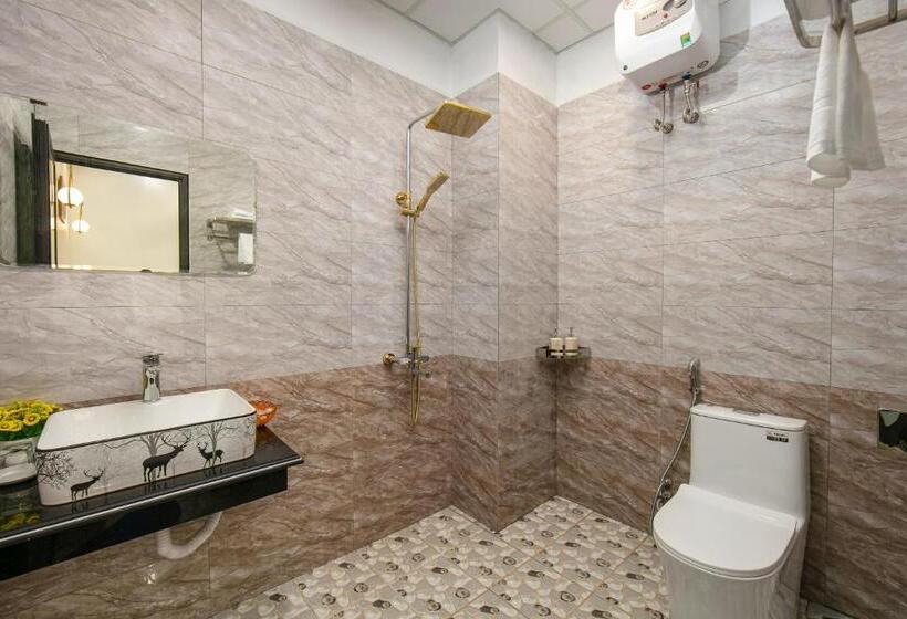 اتاق خانوادگی, Hanoi Airport Inn & Suites
