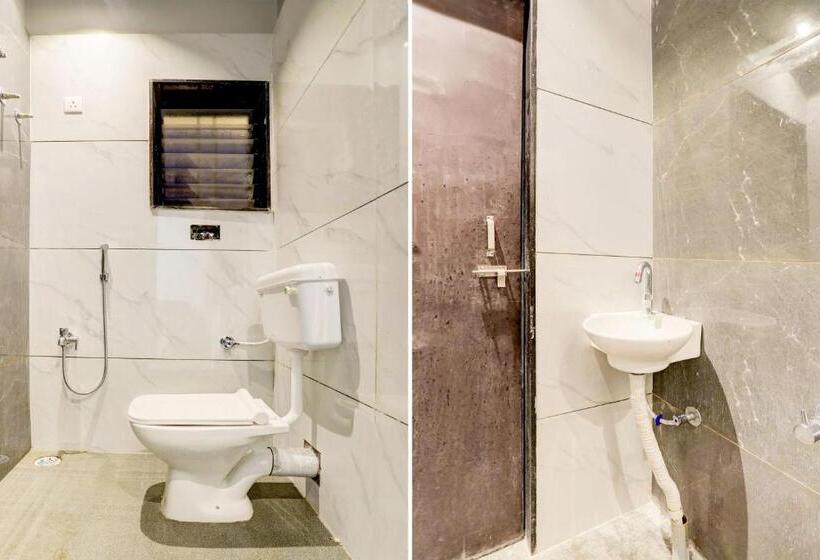Трехместный Номер Классика, O Yuvraj Hotel Barshi
