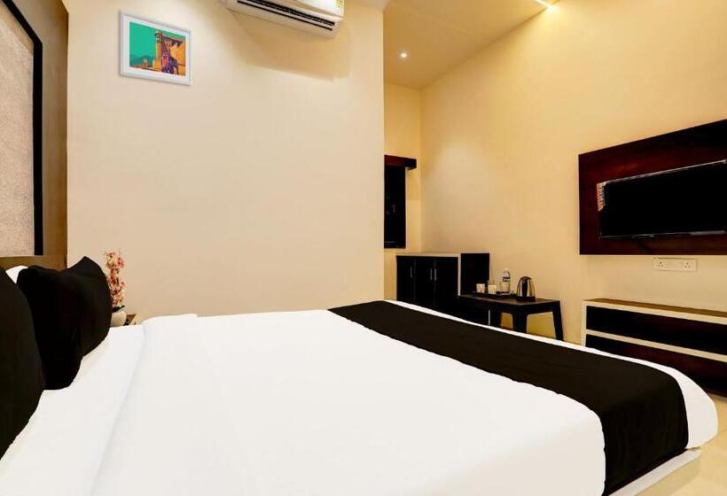 Трехместный Номер Классика, O Yuvraj Hotel Barshi