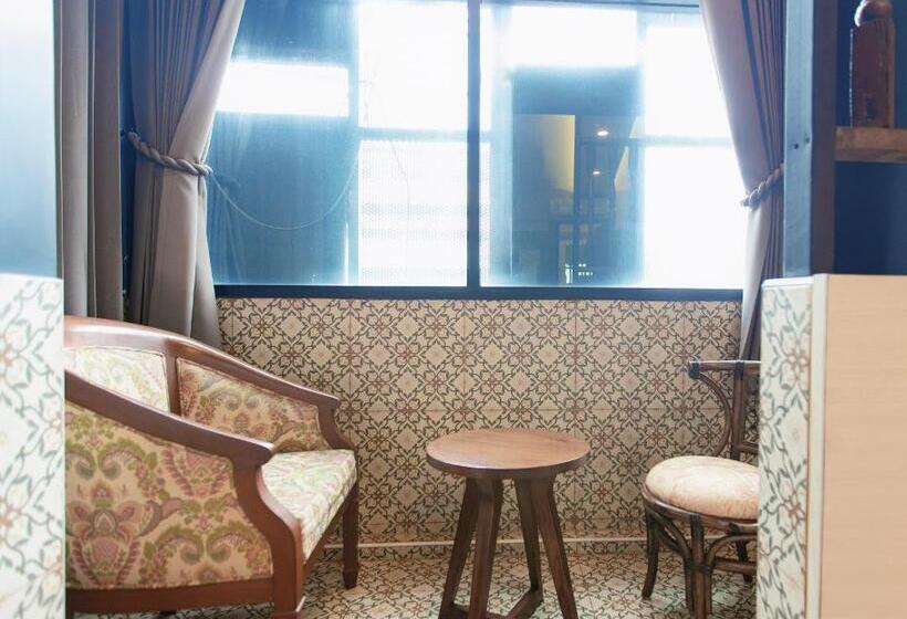 غرفة ديلوكس مزودة بشرفة, Goya Hotel Warorot Market