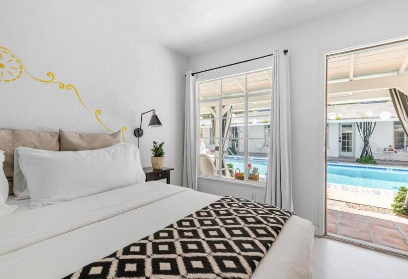 ویلای یک اتاق خوابه با استخر شنا, 11br Designer Villa Poolside Dntwn Ps Sleeps 30