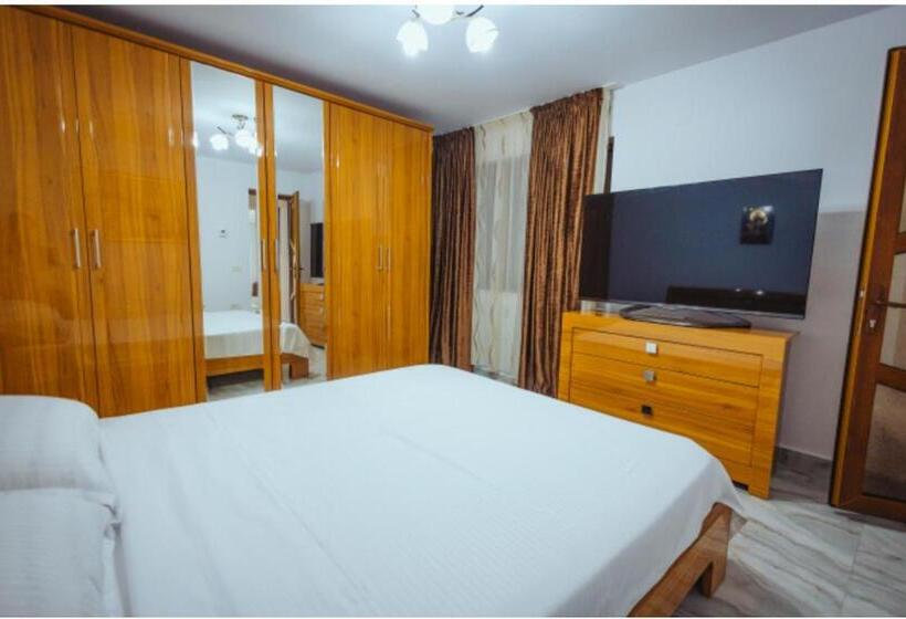 Номер Deluxe, Casa Radu