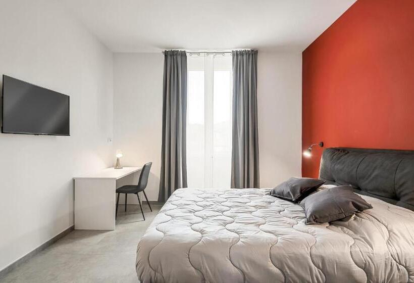 اتاق استاندارد, Home 501 Guest House   La Spezia