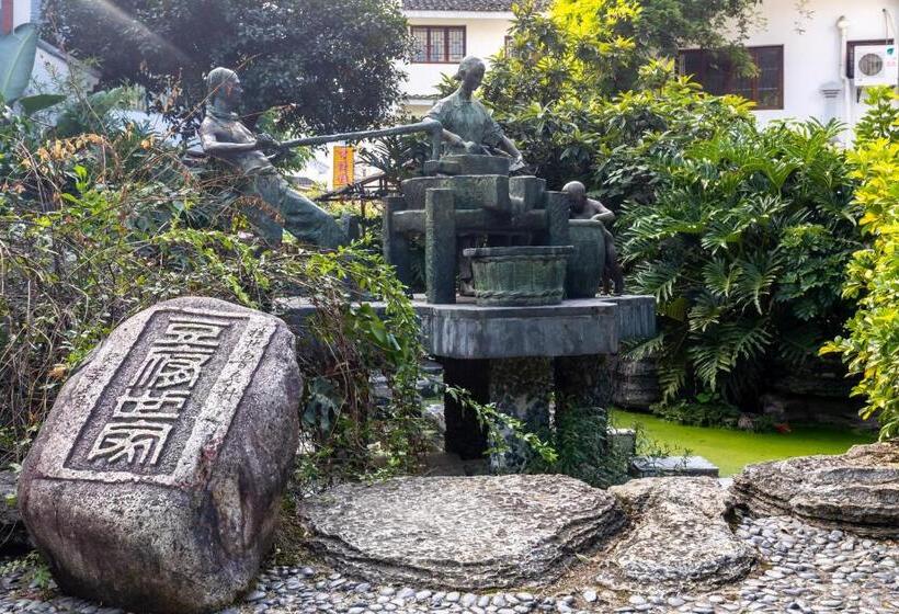 Номер Стандарт с Балконом, Guilin Peach Blossom Bay