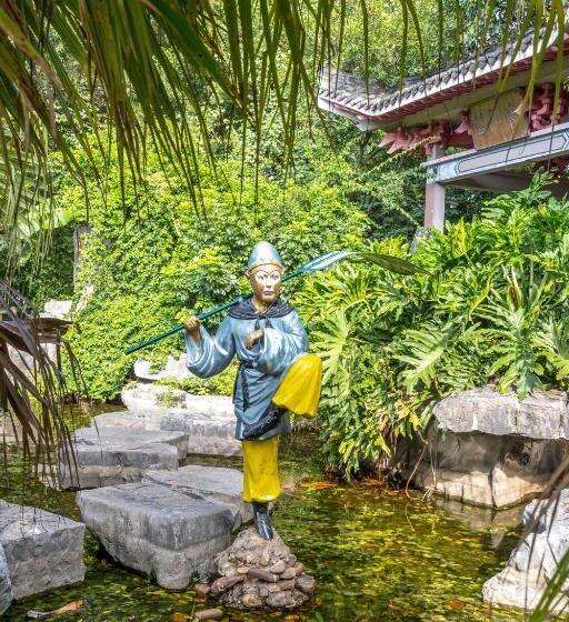 Номер Стандарт с Балконом, Guilin Peach Blossom Bay