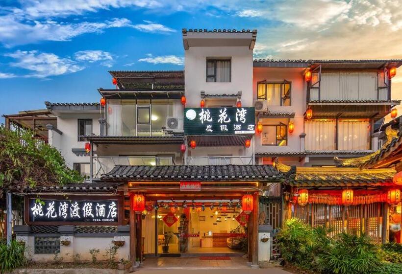 Четырехместный Номер Стандарт, Guilin Peach Blossom Bay
