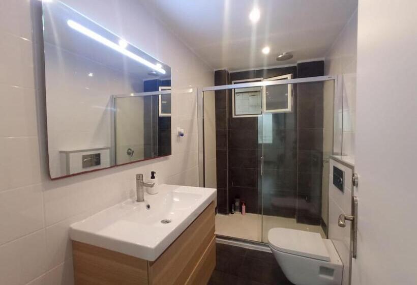 Номер Стандарт Совместная Ванная, Private Rooms On Tamarit Street