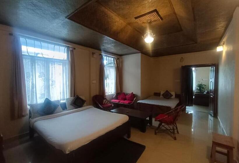 标准三人间, Sohra Plaza Resort