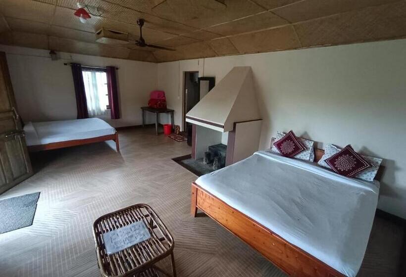家庭间, Sohra Plaza Resort