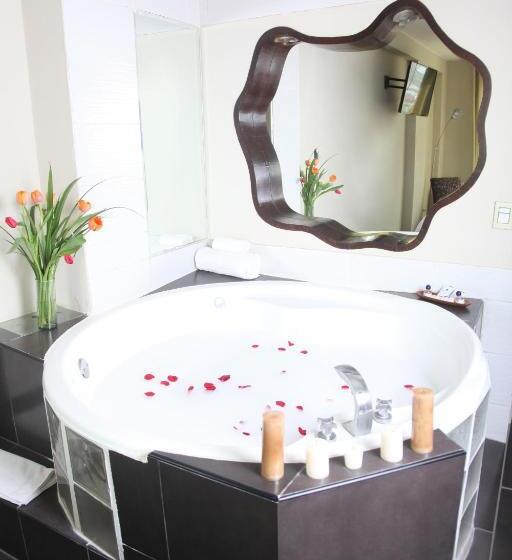 Полулюкс Повышенной Комфортности, Rivera Inn