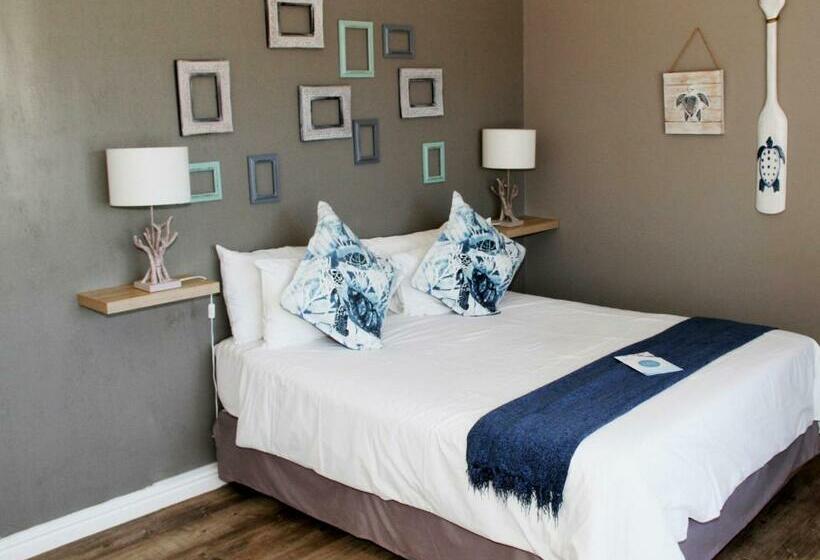 Номер Стандарт, Nine On Uys Street B & B