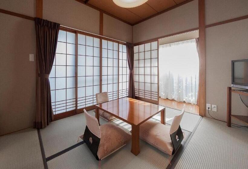 Трехместный Номер Стандарт Совместная Ванная, Onsen Guesthouse Aobatonosu