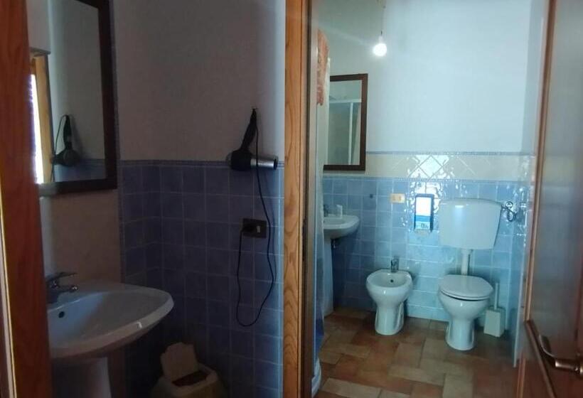Четырехместный Номер Стандарт, Agriturismo Roccamaia