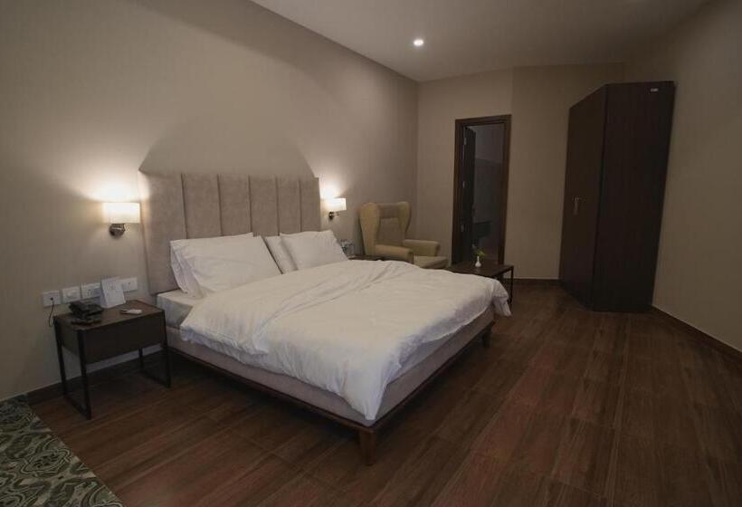 Номер Deluxe, Tdi Club Retreat Sector 110