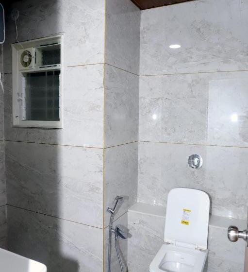 Номер Стандарт, Twarita Executive Lodge