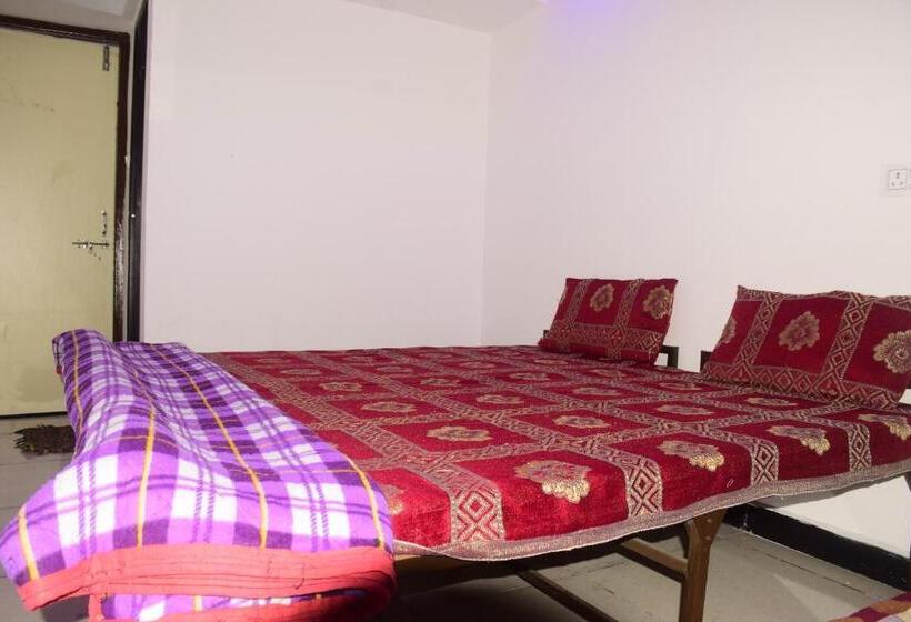 Номер Стандарт, Gurudham Guest House