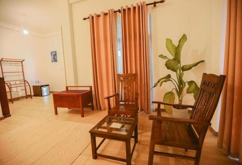 اتاق استاندارد با تخت بزرگ, Nibbana Mirissa