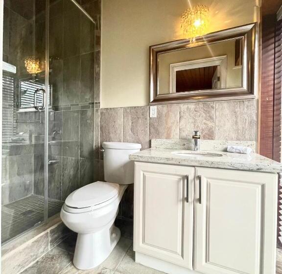Номер Стандарт, Vihome 368  Quiet House Near Bayview Village And Subway
