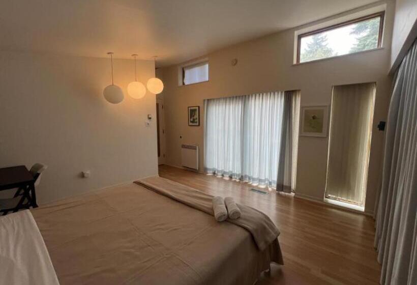 Номер Economy, Vihome 368  Quiet House Near Bayview Village And Subway