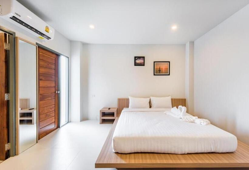 Номер Superior, Phuket Marine Poshtel   Sha Plus