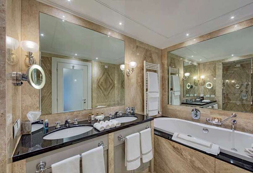 Президентский Люкс, Grand Hotel Des Sablettes Plage, Curio Collection By Hilton