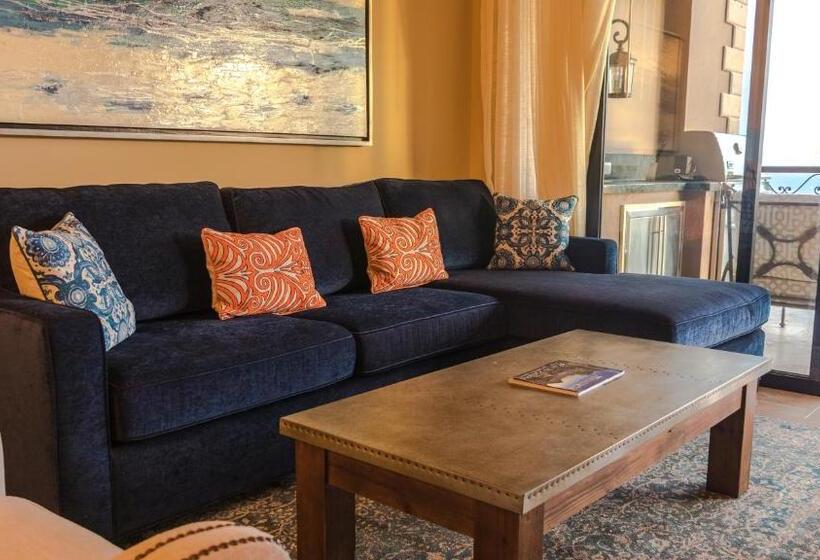 ２ベッドルームアパートメント, Quivira Los Cabos Condos & Homes   Vacation Rentals