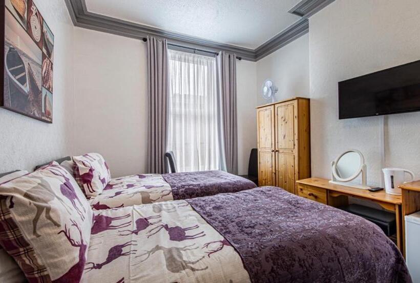 Номер Стандарт, The Capri Guesthouse