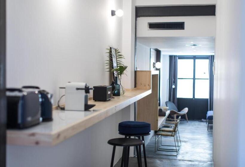 جناح مزود بتراس, Bubusuites