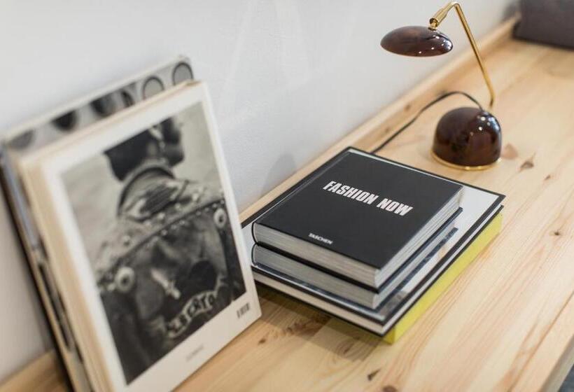 جناح مزوَّد بشرفة, Bubusuites