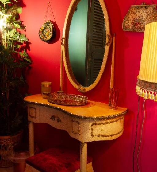 Suite Presidencial, The Walled Off