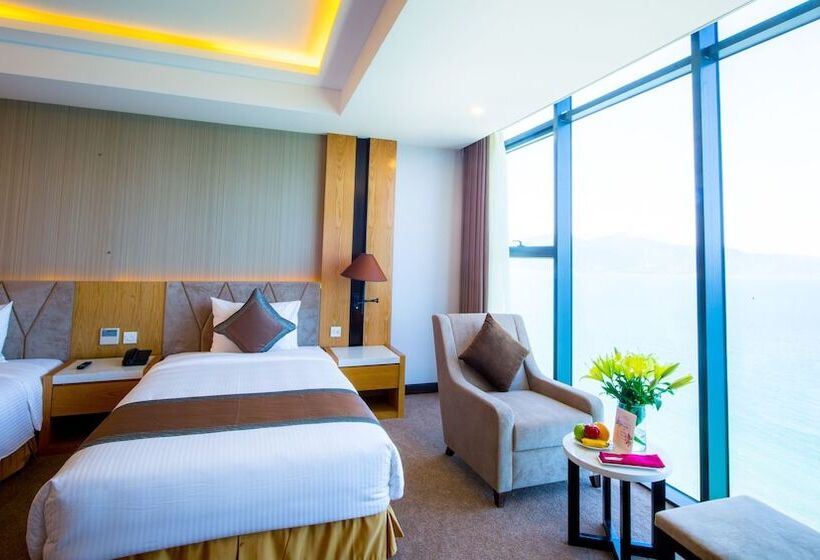 اتاق لوکس با چشم‌انداز دریا, Muong Thanh Luxury Da Nang