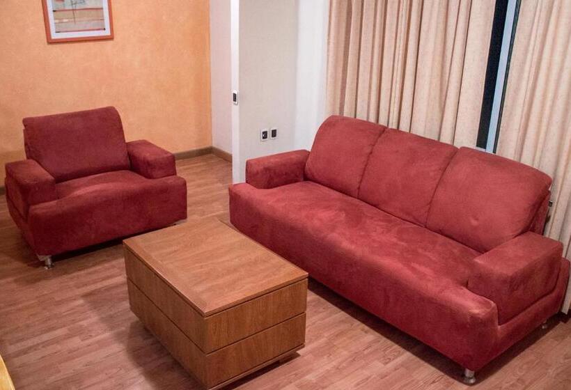 سوییت خانوادگی, Autohotel Ilussion