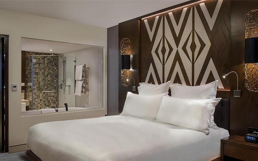 스탠다드 룸 킹사이즈 침대, Crowne Plaza Fiji Nadi Bay Resort & Spa, An Ihg