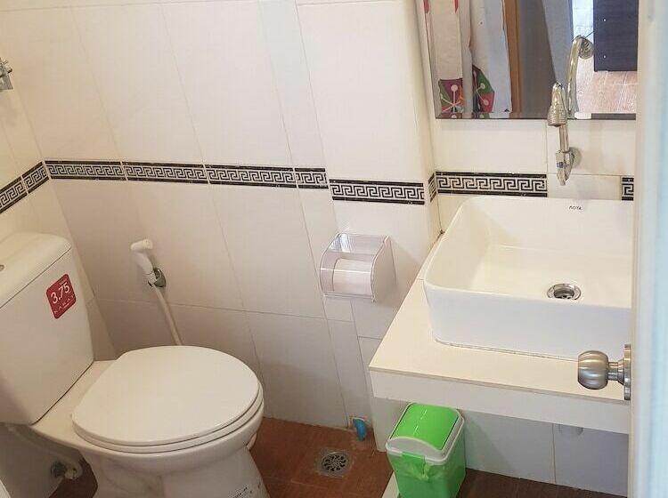 Номер Стандарт с Балконом, The Sea View Banchang