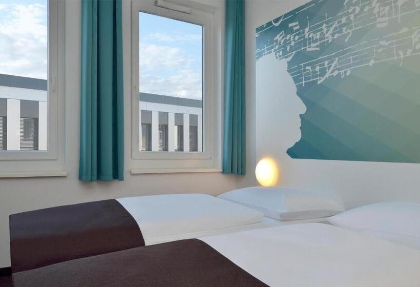 Номер Стандарт, B&b Hotel Halle