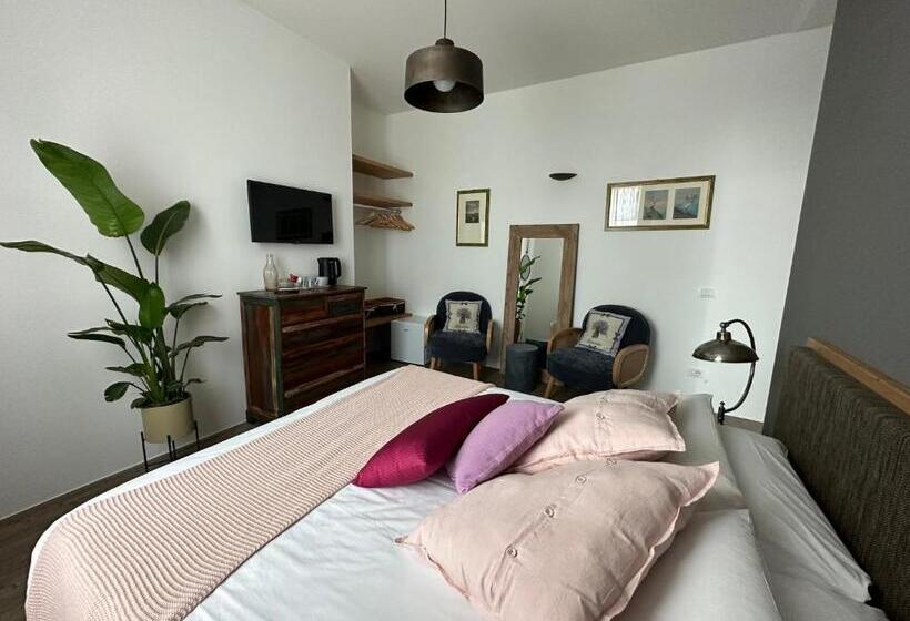 اتاق استاندارد, Corte Vallio